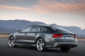audi_rs7_sportback_14_08.jpg