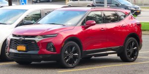 2019_Chevrolet_Blazer_RS_36L_front_81819.jpg