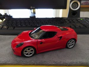 alfaromeo_4c_welly.jpg