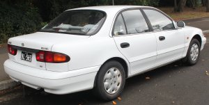 1993-1996_Hyundai_Sonata_Y3_GLE_sedan_23352225464.jpg