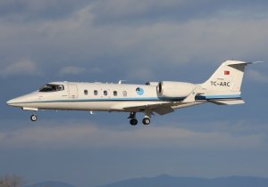 Learjet_60_Arkasair_AN1617053.jpg