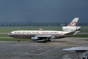 800px-McDonnell_Douglas_DC-10-10_Turkish_Airlines_AN1815013.jpg