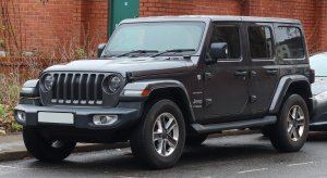 2018_Jeep_Wrangler_Sahara_Unlimited_Multijet_21_Front.jpg