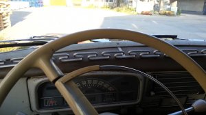 peugeot403interior.jpg