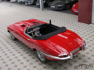 jaguar_e-type_s1_roadster_05611_0052_01_02_39-800x600_crop.jpg