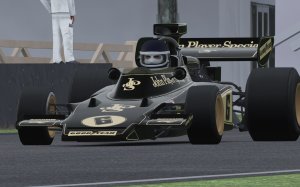 Screenshot_f1c75_lotus_72e_goodwood_circuit_1-4-120-23-41-50.jpg