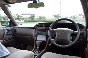 Nissan_Cedric_Y31_2000_Brougham_interior.jpg