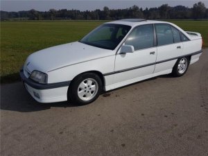 OPEL-OMEGA-00.jpg