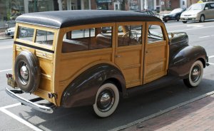 1940_Ford_Woody_Wagon_rear.jpg