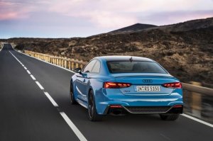 2020-audi-rs5-coupe-sportback-17-fbb837d9d51664035bdff0c38fa82d63.jpg