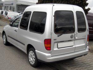 VW_Caddy_II_rear_20090329.jpg