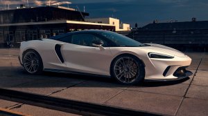 mclaren-gt-by-novitec-front-quarter-angle.jpg