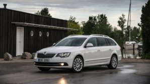 vernieuwde-skoda-superb-combi-net-zo-ruim-maar-nog-slimmer-519dfb2cf3acd.jpg