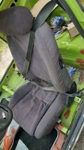 xr2seat.jpg