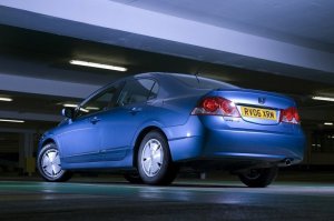 2007-honda-civic-hybrid-3_800x0w.jpg