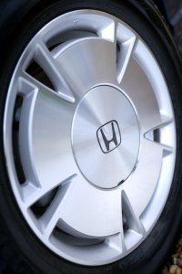 2007-honda-civic-hybrid-7_800x0w.jpg