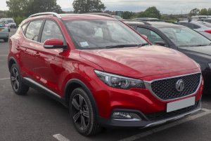 2018_MG_ZS_Exclusive_15_Front.jpg