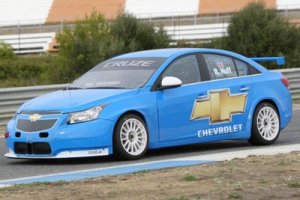 wtcc-chevrolet-cruze-piste-estoril-1.jpg