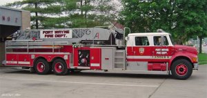 Mid-mountfreightliner.jpg