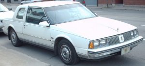 Oldsmobile_Ninety-Eight_Coupe.jpg