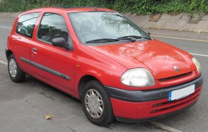 1280px-1998_Renault_Clio_Grande_12_Front.jpg