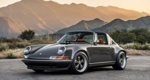 02-singer-911-targa-1_0.jpg