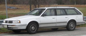 Oldsmobile_Cutlass_Cruiser_front.jpg