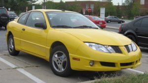 03-05_Pontiac_Sunfire.jpg