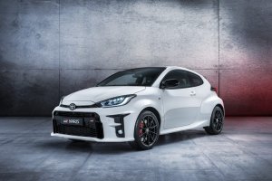 2020-toyota-gr-yaris-2.jpg