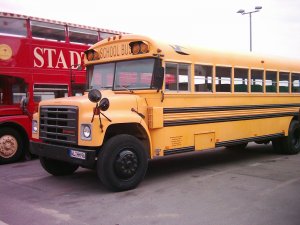 Schulbus_Hamburger_Hummelbahn02.jpg