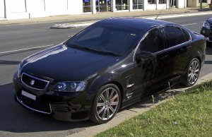 1280px-HSV_E_Series_Senator_Signature.jpg