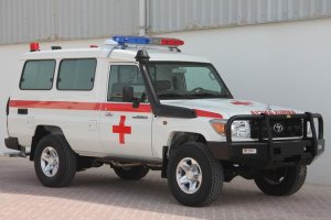 5470-toyota-land-cruiser-hzj78-ambulance-4x4-3-.jpg