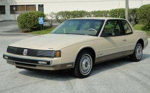 042220-1986-Oldsmobile-Toronado-1-1200x750.jpg