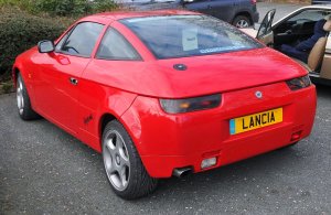 1280px-Lancia_Hyena_rv.jpg