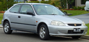 1998-2000_Honda_Civic_CXi_3-door_hatchback_(2010-09-19)_01.jpg