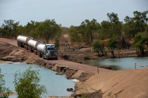 KenworthC509TankerRoadTrain.jpg