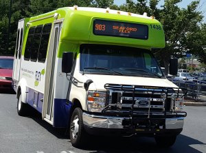 Ford_E-Series_Bus_In_Maryland.jpg
