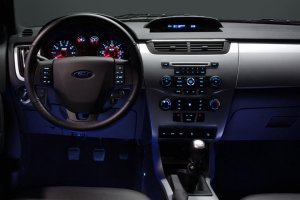 2009-ford-focus-coupe-dashboard-carbuzz-558965.jpg