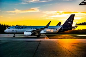 Airbus_A320.jpg