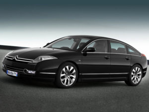 C6-V6-HDi-240-Exclusive3.jpg
