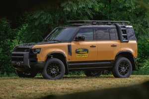 land-rover-defender-trophy.jpg