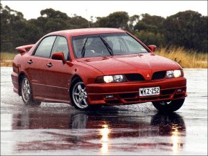 mitsubishi-magna-vr-x.jpg
