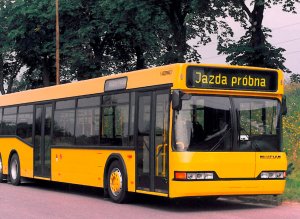1997_Neoplan_Polska__jedynym_krajowym_producentem_niskopodogowych_autobusow_miejskich_1.jpg