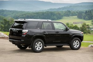 2020_toyota_4runner_4dr-suv_sr5-premium_rq_oem_1_1280x855.jpg