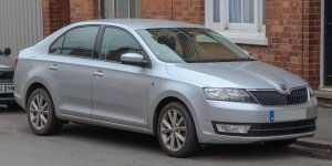 2014_Skoda_Rapid_SE_Connect_TSi_12_Front.jpg