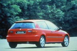 honda-civic-hatchback-3-drzwiowy-2467-17042_v1.jpg