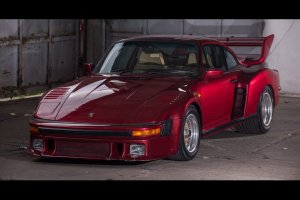 a3920400-porsche-935-street-3.jpg