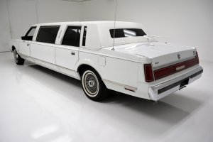 84TownCarLimo.jpg