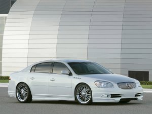 2006_Buick_LucerneCXXLuxuryLiner1.jpg
