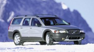 2007-Volvo-XC70-front-three-quarter.jpg